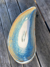 Ladda upp bild till gallerivisning, Blåmussla keramikskål