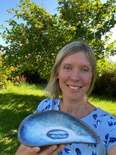 Ladda upp bild till gallerivisning, Blåmussla keramikskål