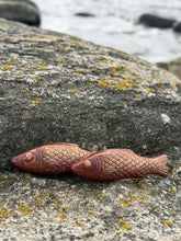 Ladda upp bild till gallerivisning, Salta sillar i choklad