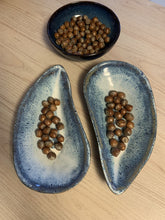 Ladda upp bild till gallerivisning, Blåmussla keramikskål