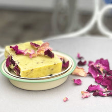 Ladda upp bild till gallerivisning, Tvål - Tång och Vildros