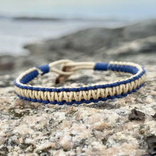 Ladda upp bild till gallerivisning, CleanSea armband Action taker
